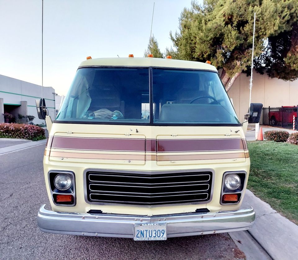 1977 GMC Motorhome: Rust Bucket from Ben 10 or the Best RV Ever