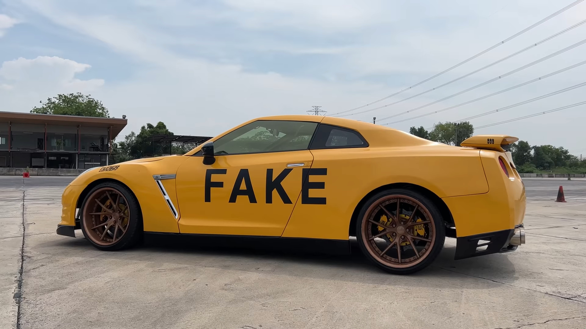 fake r35