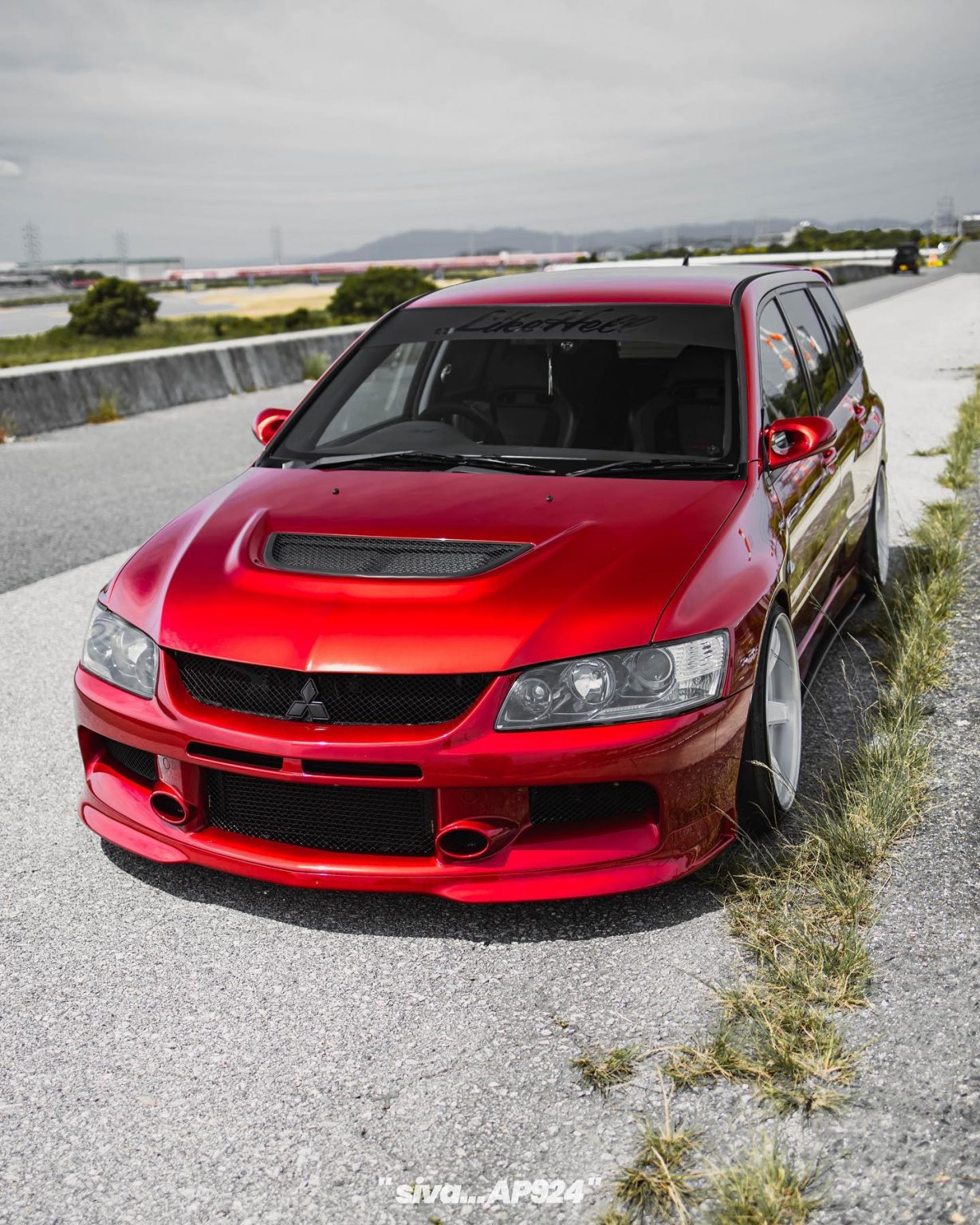 Rare Mitsubishi Evo IX Wagon: Tastefully Modded Japanese Widebody Hauler