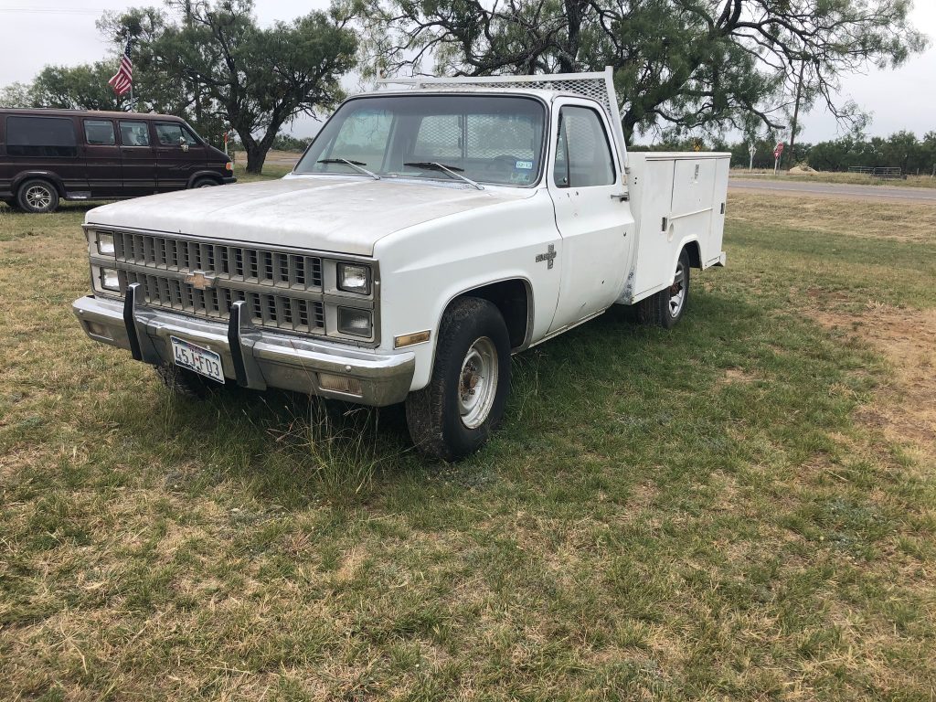 This Slammed 1981 Chevy Utility Truck Went From $800 Repo to 22-Inch Star