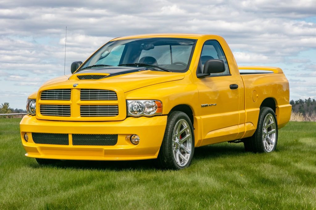 2005 Dodge Ram SRT-10 Has Yellow Fever and 413 Miles on 8.3-Liter Viper V10