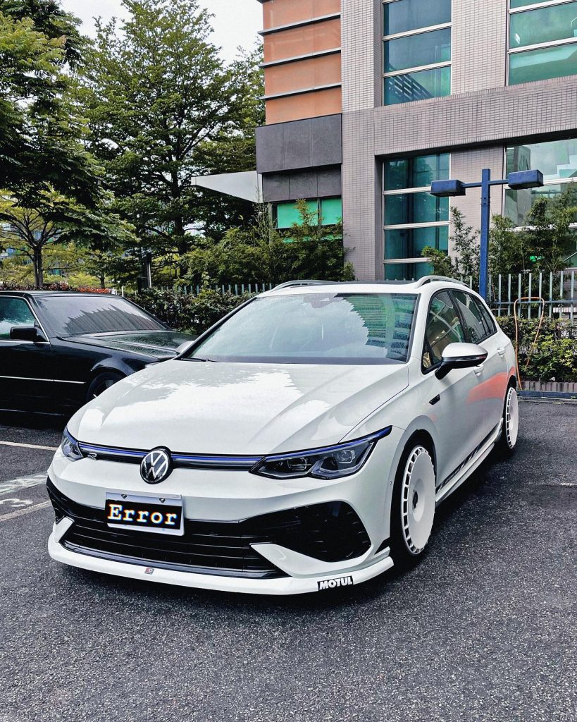 First Custom 2022 Golf R Wagon Slammed o Rotiform Aerodisc Wheels in Taiwan