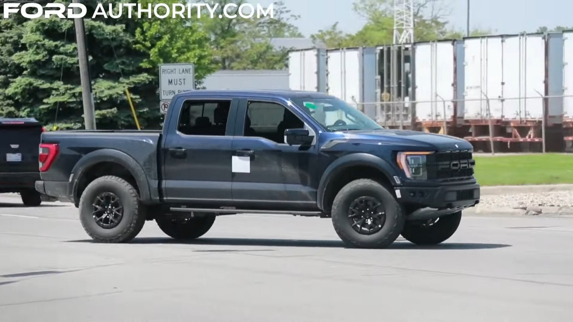 2023 Ford F-150 Raptor R Spied Testing, 5.2l Predator V8 Exhaust Sound 