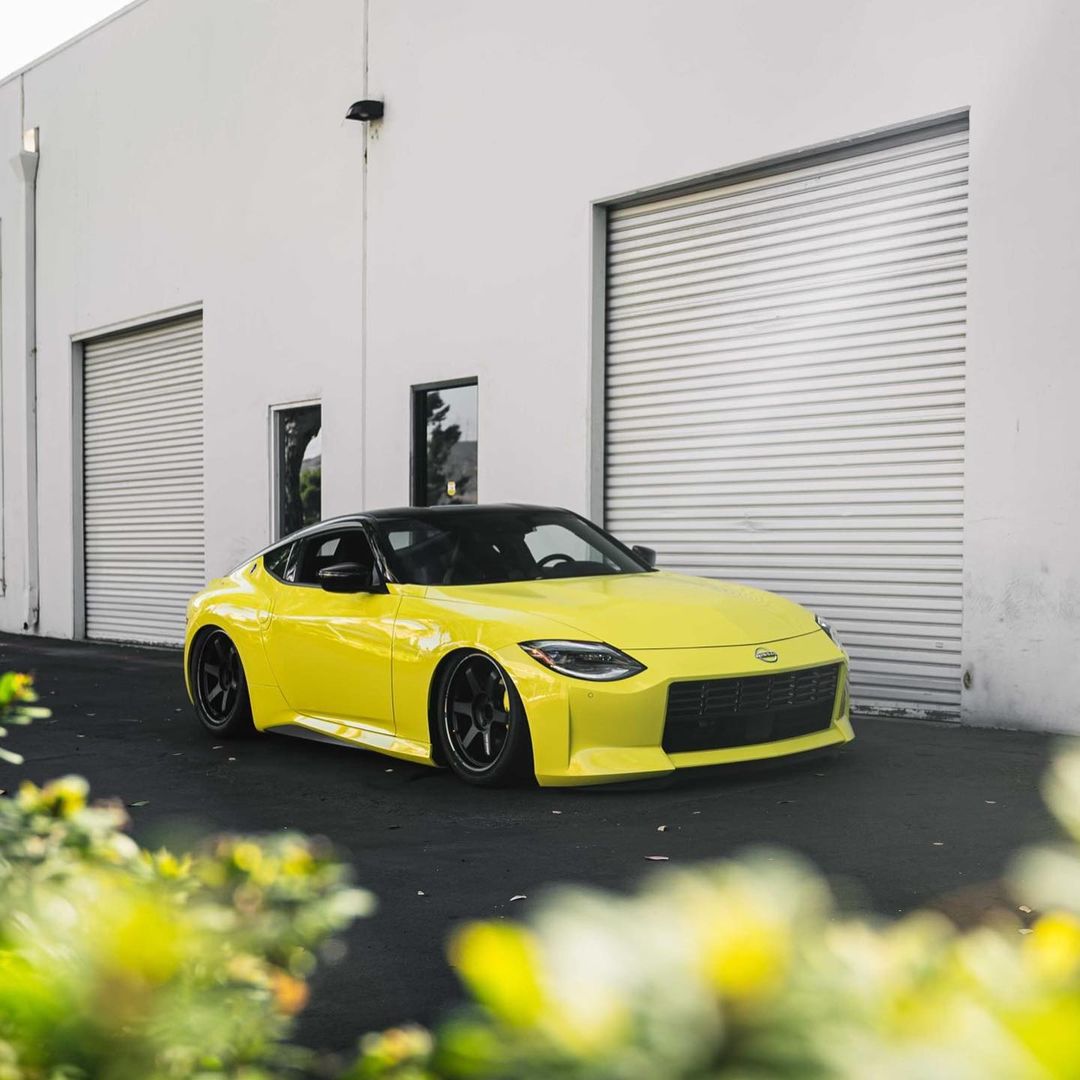 First Bagged 2023 Nissan Z Mixes Air Suspension And Te37 Wheels Tj