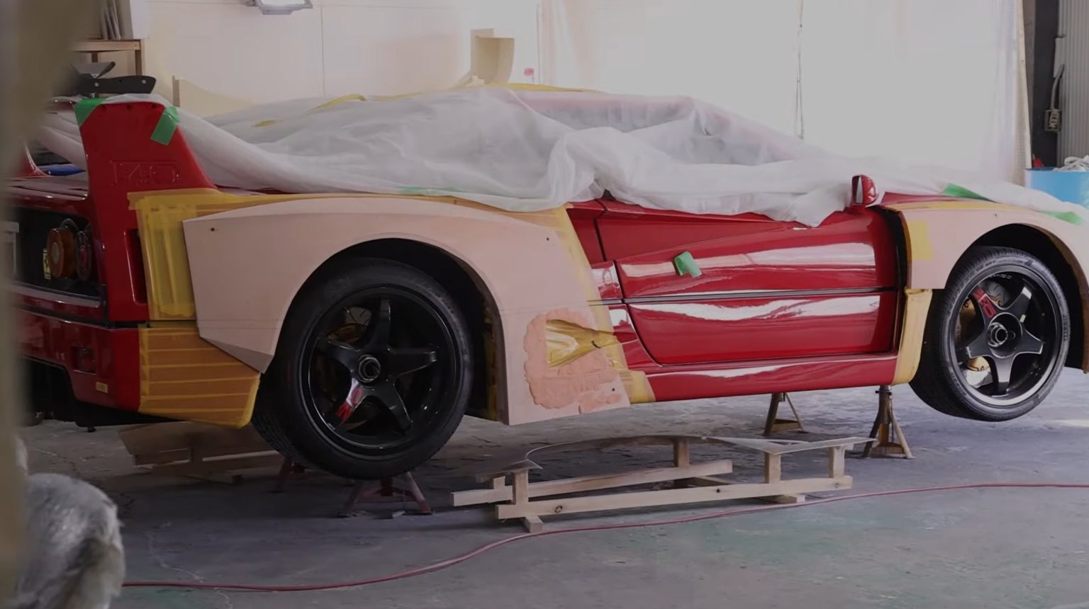 Slammed Ferrari F40 With Liberty Walk Widebody CGI-Unveiled Ahead of ...